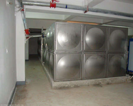 不銹鋼生活水箱的導流板：能否為您節(jié)約成本？